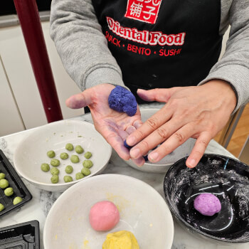 Knead Colourful Doughs