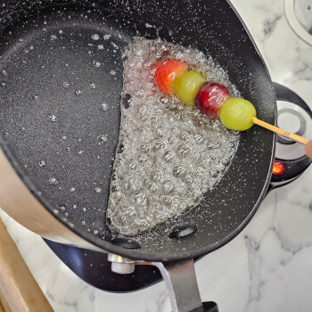 Cook the sugar syrup
