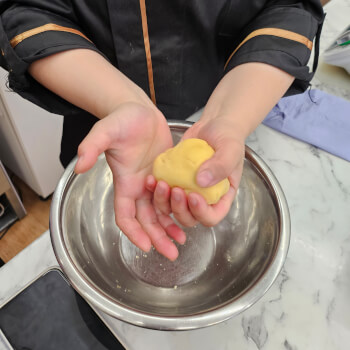 Prepare the Pastry